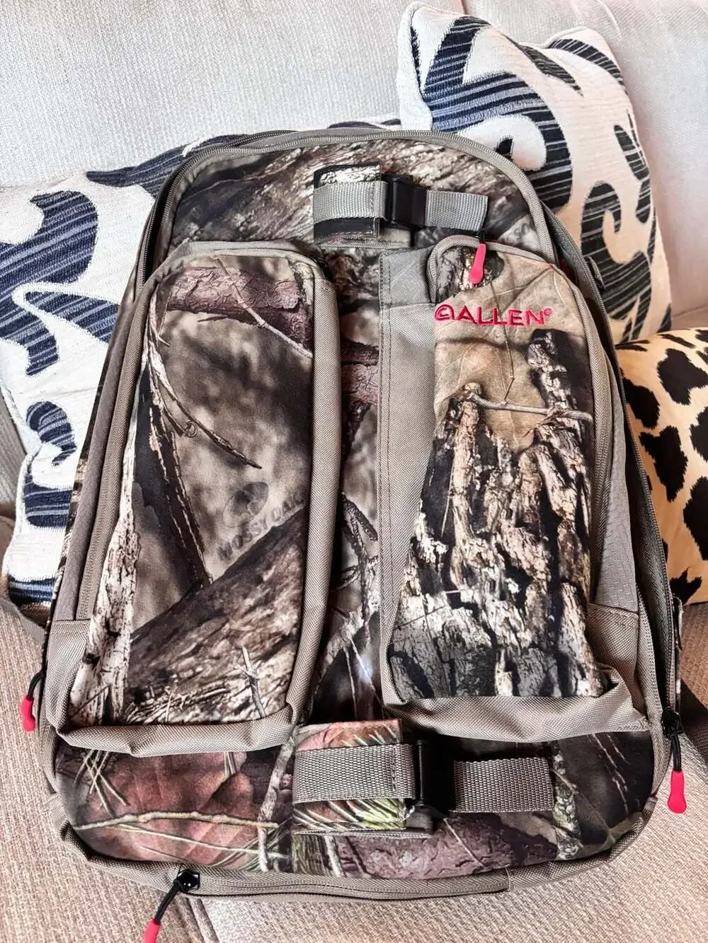 Allen Company Pagosa 1800 Day Pack Hunting Backpack Mossy Oak Break-Up Camo